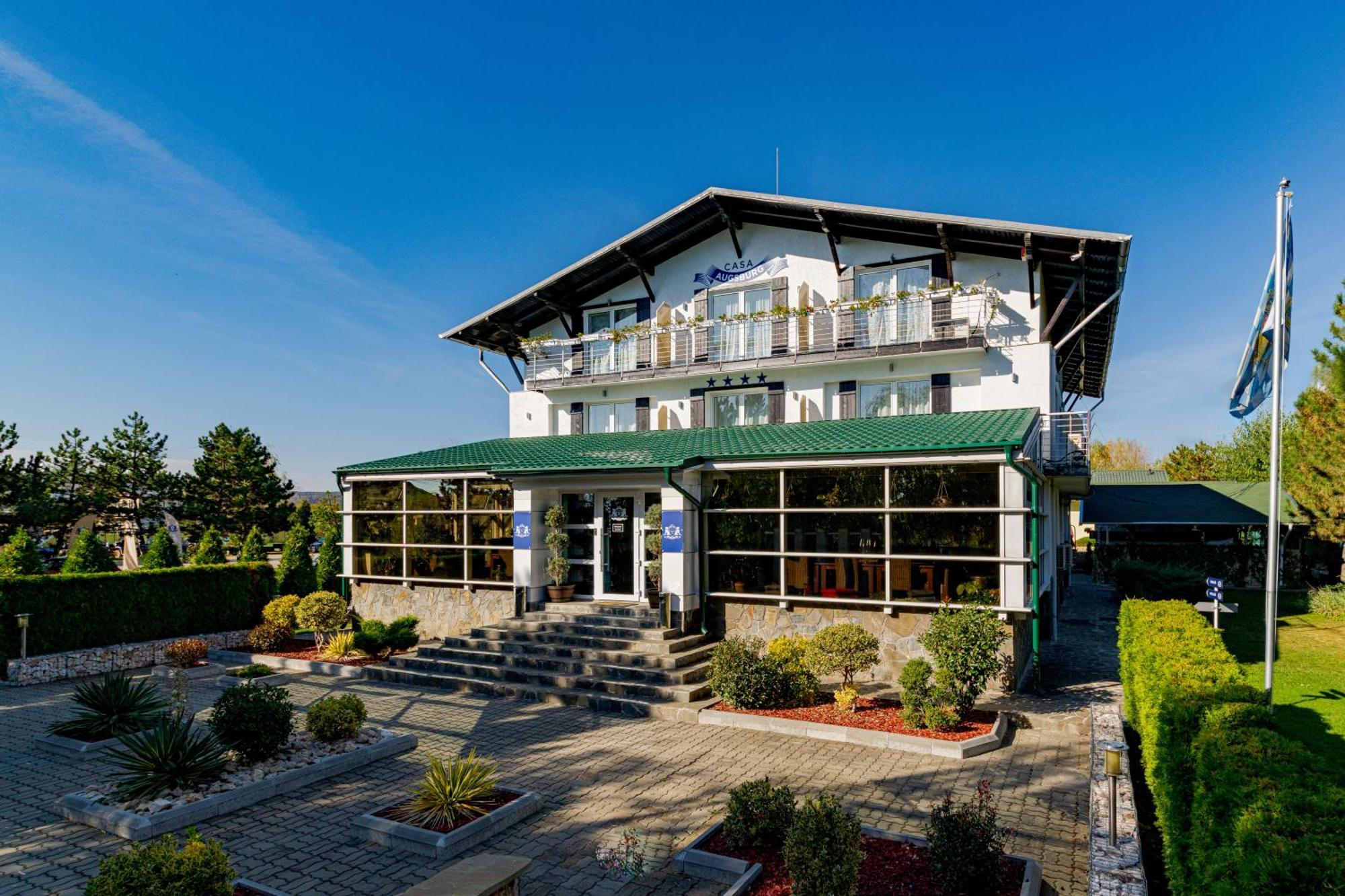 Hotel Casa Augsburg Băneşti Exterior foto