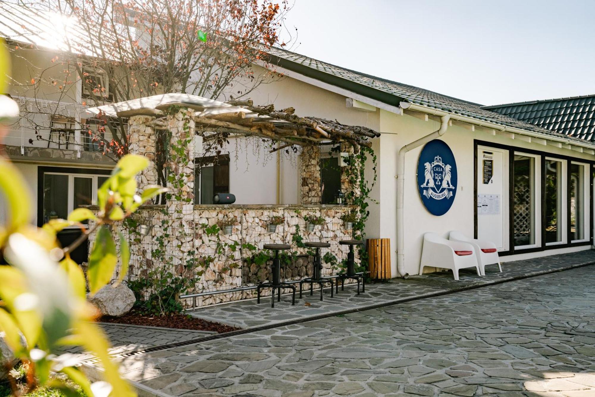 Hotel Casa Augsburg Băneşti Exterior foto